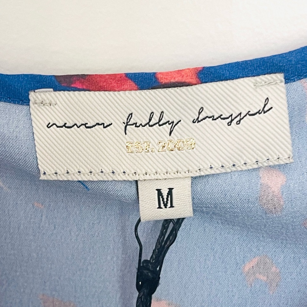 🩷 Never Fully Dressed 💙 Camisole | size M - Picture 4 of 5